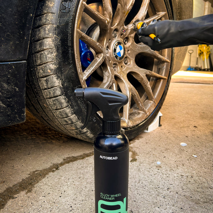 How to clean wheels, tyres and arches